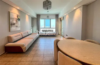 Apartment - 2 Bedrooms - 4 Bathrooms for rent in Marina Residences 3 - Marina Residences - Palm Jumeirah - Dubai