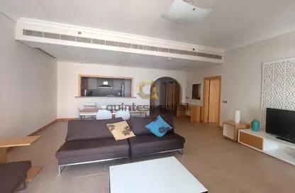 Apartment - 2 Bedrooms - 4 Bathrooms for rent in Al Das - Shoreline Apartments - Palm Jumeirah - Dubai