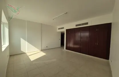 Apartment - 2 Bedrooms - 3 Bathrooms for rent in Hai Al Murabbaa - Central District - Al Ain