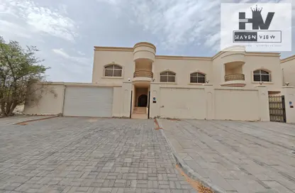 Villa - 4 Bedrooms - 5 Bathrooms for rent in Mohamed Bin Zayed Centre - Mohamed Bin Zayed City - Abu Dhabi