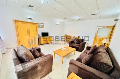 Apartment - 2 Bedrooms - 2 Bathrooms for rent in Defense Road - City Downtown - Abu Dhabi