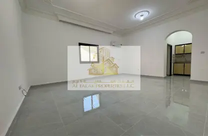 Apartment - Studio - 1 Bathroom for rent in Al Danah - Abu Dhabi