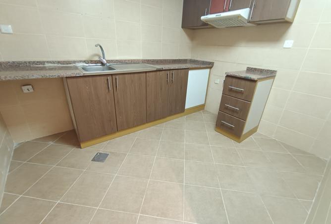 Apartment - 1 Bedroom - 1 Bathroom for rent in Al Nahda Residential Complex - Al Nahda - Sharjah