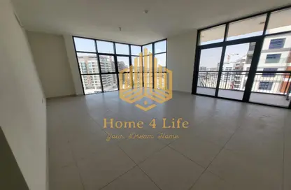 Apartment - 3 Bedrooms - 5 Bathrooms for sale in The View - Al Raha Beach - Abu Dhabi