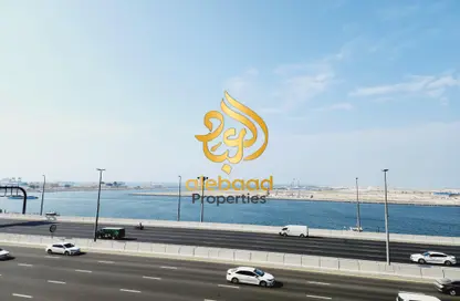 Apartment - 2 Bedrooms - 3 Bathrooms for rent in Corniche Deira - Deira - Dubai