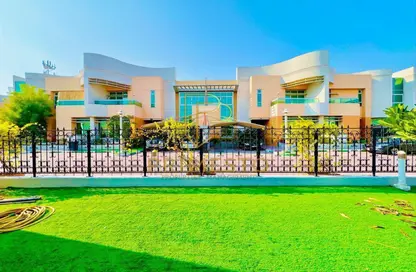 Villa - 5 Bedrooms - 7 Bathrooms for rent in Al Dhabi Residence complex - Khalifa Park - Eastern Road - Abu Dhabi