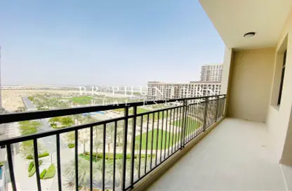 Apartment - 3 Bedrooms - 3 Bathrooms for rent in Parkviews - Town Square - Dubai