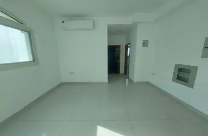 Apartment - 1 Bedroom - 1 Bathroom for rent in Al Butina B - Al Butina - Sharjah