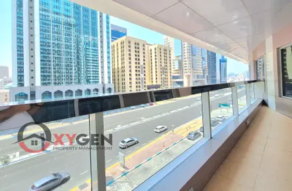 Apartment - 2 Bedrooms - 4 Bathrooms for rent in Golden Falcon Tower - Hamdan Street - Abu Dhabi