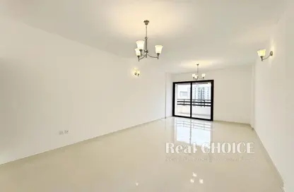 Apartment - 2 Bedrooms - 2 Bathrooms for rent in White Swan Building - Sheikh Zayed Road - Dubai