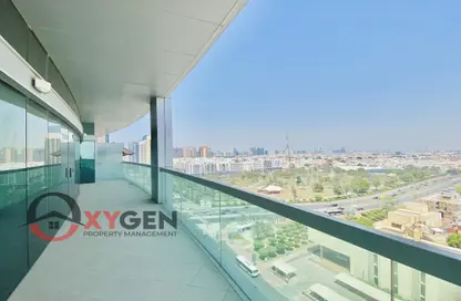 Apartment - 3 Bedrooms - 5 Bathrooms for rent in Crescent Tower 1 - Crescent Towers - Al Khalidiya - Abu Dhabi