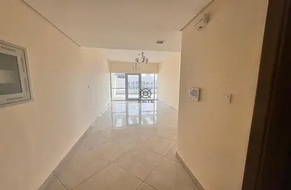 Apartment - 2 Bedrooms - 3 Bathrooms for rent in Chaimaa Premiere - Jumeirah Village Circle - Dubai