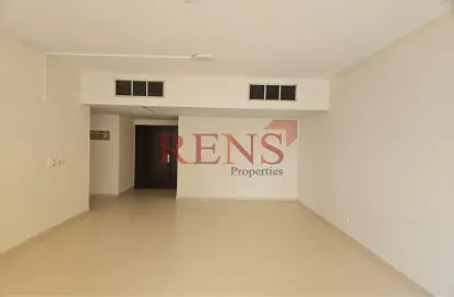 Apartment - 3 Bedrooms - 4 Bathrooms for rent in Maktoum Road - Deira - Dubai