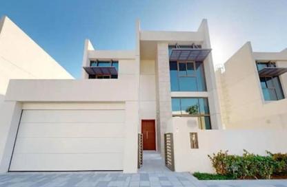 Luxury 4-Bedroom Villa for Sale in District One, Cluster F