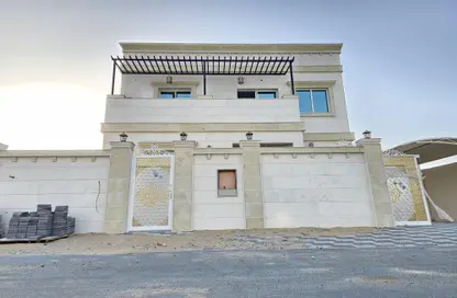 Villa - 4 Bedrooms - 5 Bathrooms for sale in Al Yasmeen 1 - Al Yasmeen - Ajman