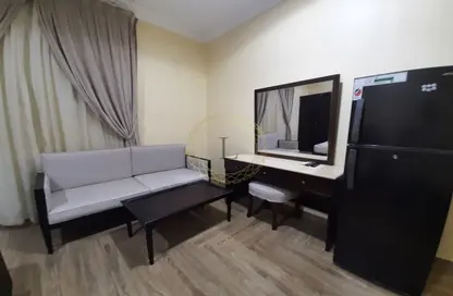 Apartment - Studio - 1 Bathroom for rent in Al Zaafaran - Al Khabisi - Al Ain