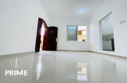 Apartment - Studio - 1 Bathroom for rent in Al Mushrif - Abu Dhabi