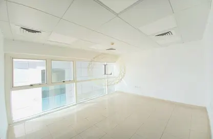 Office Space - Studio - 1 Bathroom for rent in Central District - Al Ain