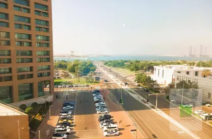 Apartment - 3 Bedrooms - 4 Bathrooms for rent in Al Reem Tower - Corniche Road - Abu Dhabi