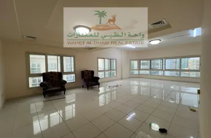 Apartment - 2 Bedrooms - 3 Bathrooms for rent in Al Majaz 1 - Al Majaz - Sharjah