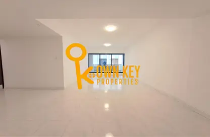 Apartment - 3 Bedrooms - 3 Bathrooms for rent in Mankhool - Bur Dubai - Dubai