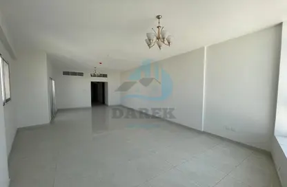 Apartment - 3 Bedrooms - 2 Bathrooms for rent in Al Rumailah building - Al Rumailah 2 - Al Rumaila - Ajman