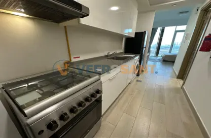 Apartment - 1 Bathroom for rent in Bloom Towers C - Bloom Towers - Jumeirah Village Circle - Dubai