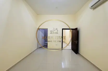 شقة - غرفة نوم - 2 حمامات للايجار في بني ياس شرق - بني ياس - أبوظبي