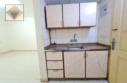 Apartment - 1 Bathroom for rent in Muwailih Building - Muwaileh - Sharjah