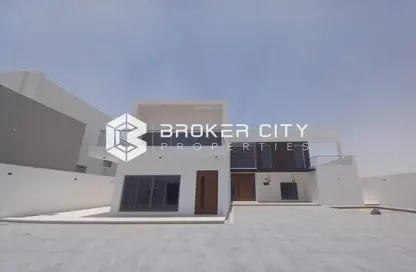 Villa - 4 Bedrooms - 5 Bathrooms for rent in Madinat Al Riyad - Abu Dhabi