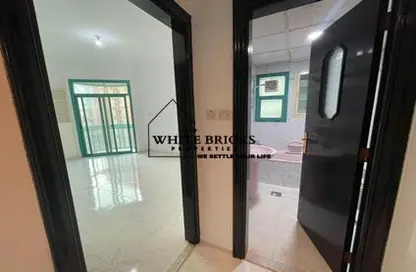 Apartment - 2 Bedrooms - 2 Bathrooms for rent in Tourist Club Area - Abu Dhabi