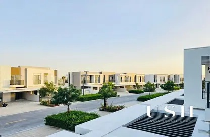 Townhouse - 3 Bedrooms - 4 Bathrooms for sale in Greenviews 2 - EMAAR South - Dubai South (Dubai World Central) - Dubai