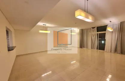 Apartment - 3 Bedrooms - 5 Bathrooms for rent in Marina Sunset Bay - The Marina - Abu Dhabi