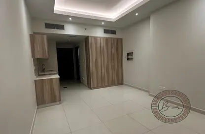 Apartment - 1 Bathroom for rent in Hera Tower - Dubai Sports City - Dubai