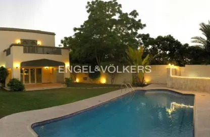 Villa - 4 Bedrooms - 5 Bathrooms for rent in Jumeirah Park Homes - Jumeirah Park - Dubai