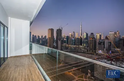 Apartment - 1 Bedroom - 2 Bathrooms for sale in SOL Bay - Business Bay - Dubai