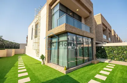 Townhouse - 4 Bedrooms - 5 Bathrooms for rent in Eleganz by Danube - Jumeirah Village Circle - Dubai