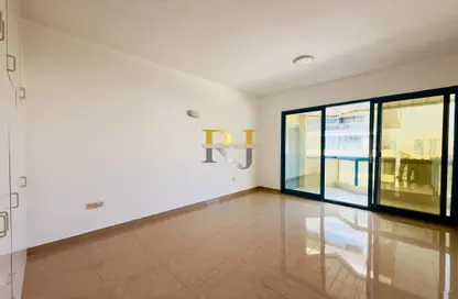 Apartment - 4 Bedrooms - 3 Bathrooms for rent in Mankhool Building - Mankhool - Bur Dubai - Dubai