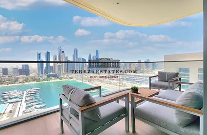 Apartment - 3 Bedrooms - 4 Bathrooms for sale in Marina Vista - EMAAR Beachfront - Dubai Harbour - Dubai