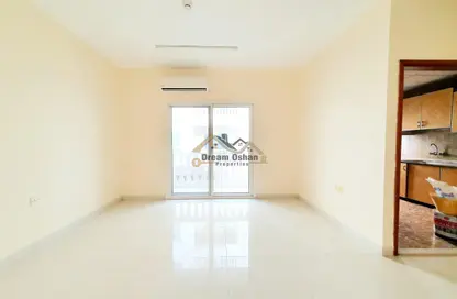 Apartment - 1 Bedroom - 1 Bathroom for rent in Muwailih Building - Muwaileh - Sharjah