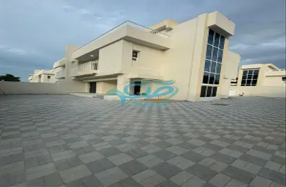 Villa - 3 Bedrooms - 4 Bathrooms for rent in Al Zahiyah - Abu Dhabi