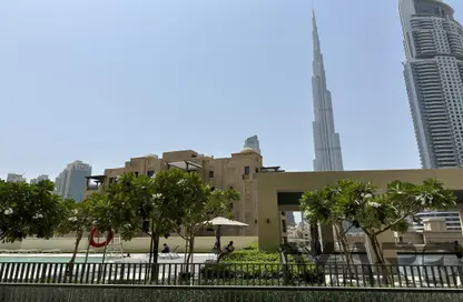 Apartment - 2 Bedrooms - 2 Bathrooms for sale in Burj Royale - Downtown Dubai - Dubai