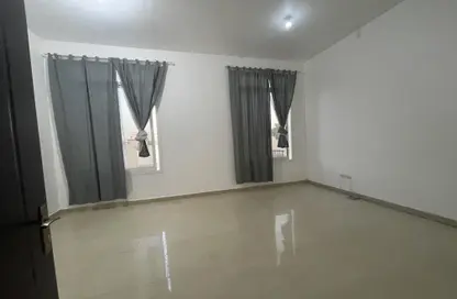 Apartment - 2 Bedrooms - 1 Bathroom for rent in Shakhbout City - Abu Dhabi