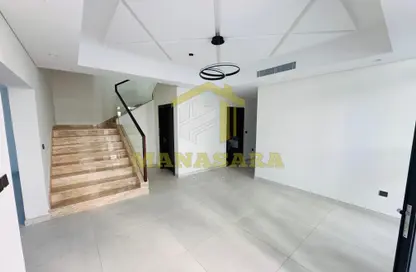 Villa - 4 Bedrooms - 6 Bathrooms for rent in Al Garhoud - Dubai