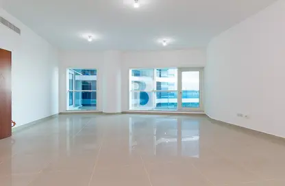 Apartment - 3 Bedrooms - 4 Bathrooms for rent in Al Sahel Towers - Corniche Road - Abu Dhabi