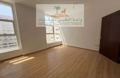 Apartment - 2 Bedrooms - 2 Bathrooms for rent in Canal Star Tower - Al Majaz 3 - Al Majaz - Sharjah