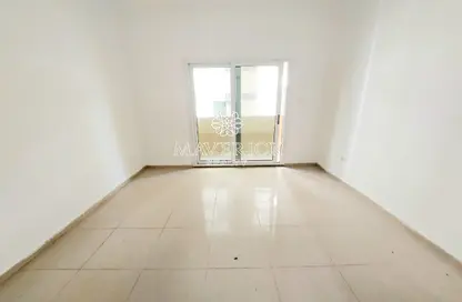 Empty Room image for: Apartment - 1 Bedroom - 1 Bathroom for rent in Rose Tower 1 - Rose Tower - Al Khan - Sharjah, Image 1