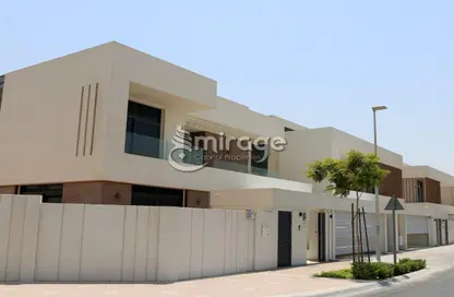 Villa - 5 Bedrooms - 7 Bathrooms for sale in West Yas - Yas Island - Abu Dhabi