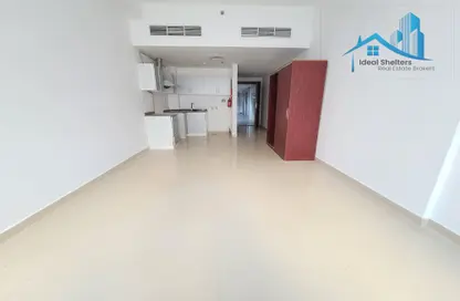 Apartment - 1 Bathroom for rent in Al Amir Residence - Jumeirah Village Circle - Dubai