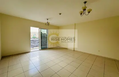 Apartment - Studio - 1 Bathroom for rent in Emirates Cluster - International City - Dubai